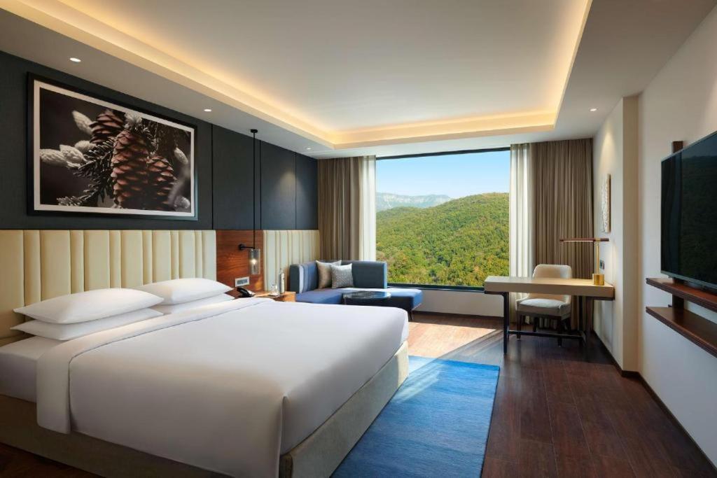 Grand Infinity Near Delhi Airport 4* New Delhi